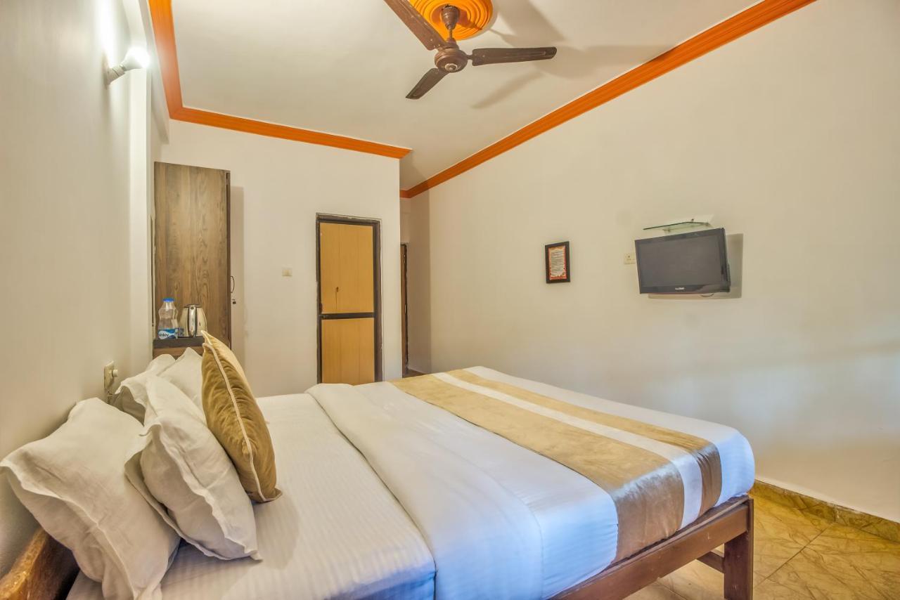 The Village Beach Resort บากา ภายนอก รูปภาพ